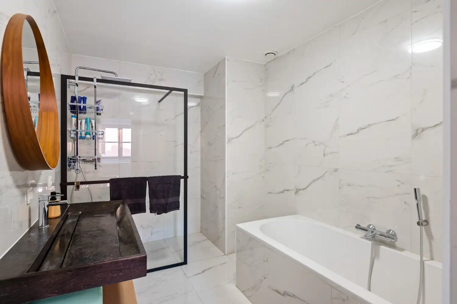 Instapklare, energiezuinige woning met 3 slaapkamers & tuin te Lier! foto 16