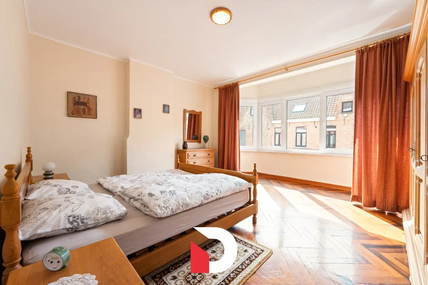 Riante burgerwoning te Kristus-Koning met 4 slk tuin en garagebox foto 15