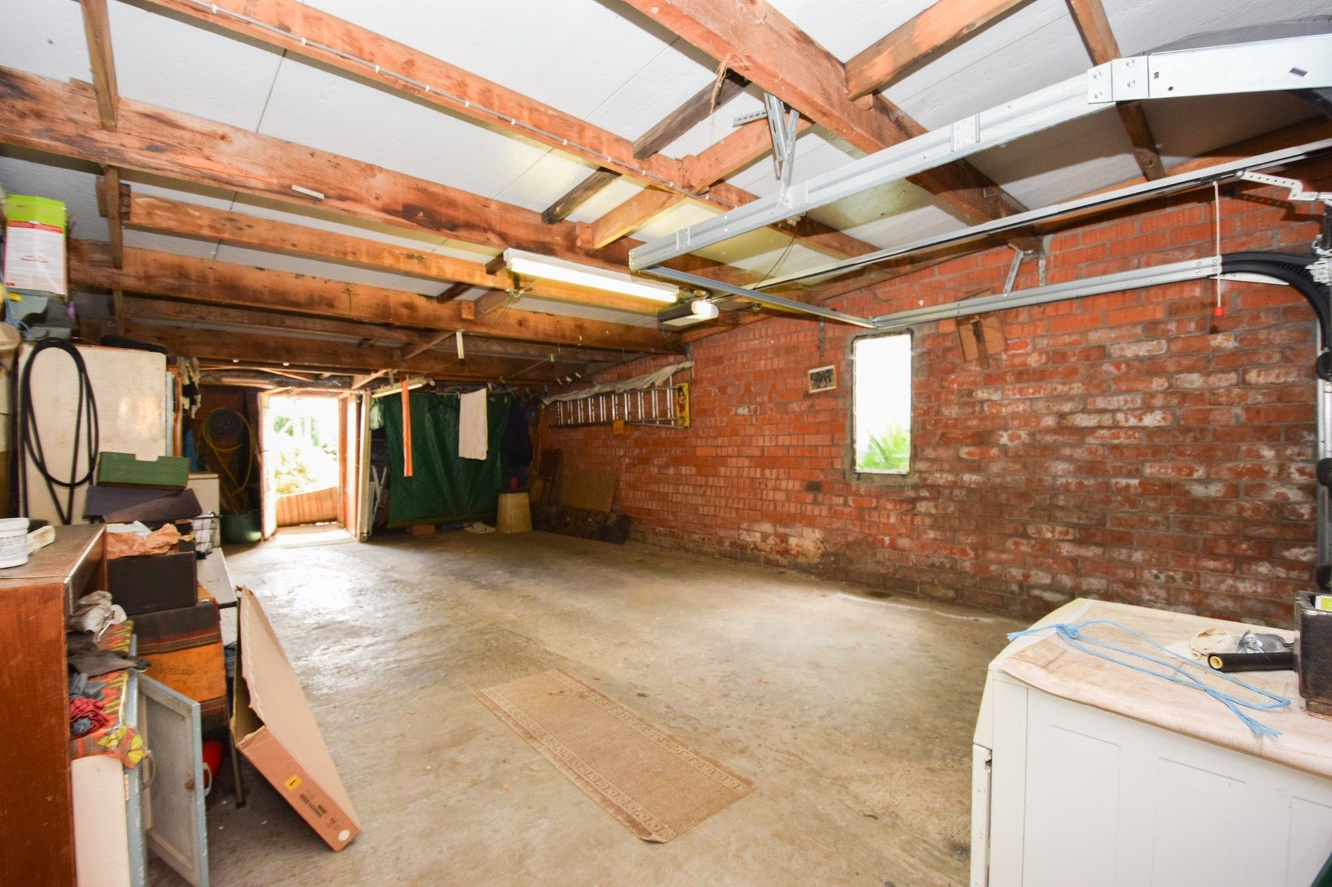 Te renoveren woning met 2 slaapkamers nabij het centrum van Sint-Gillis-Waas (686m²) foto 14