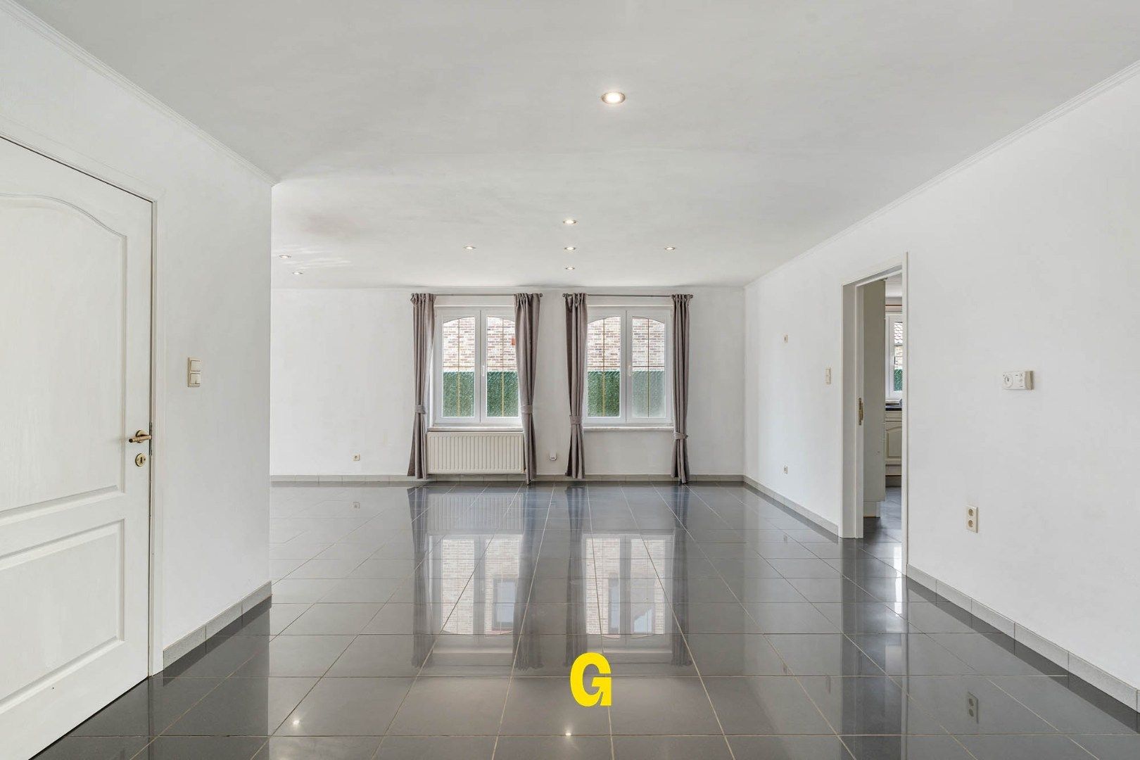 Verzorgde half-vrijstaande woning van degelijke kwaliteit, in een doodlopende kindvriendelijke straat in het mooie Romershoven foto 8