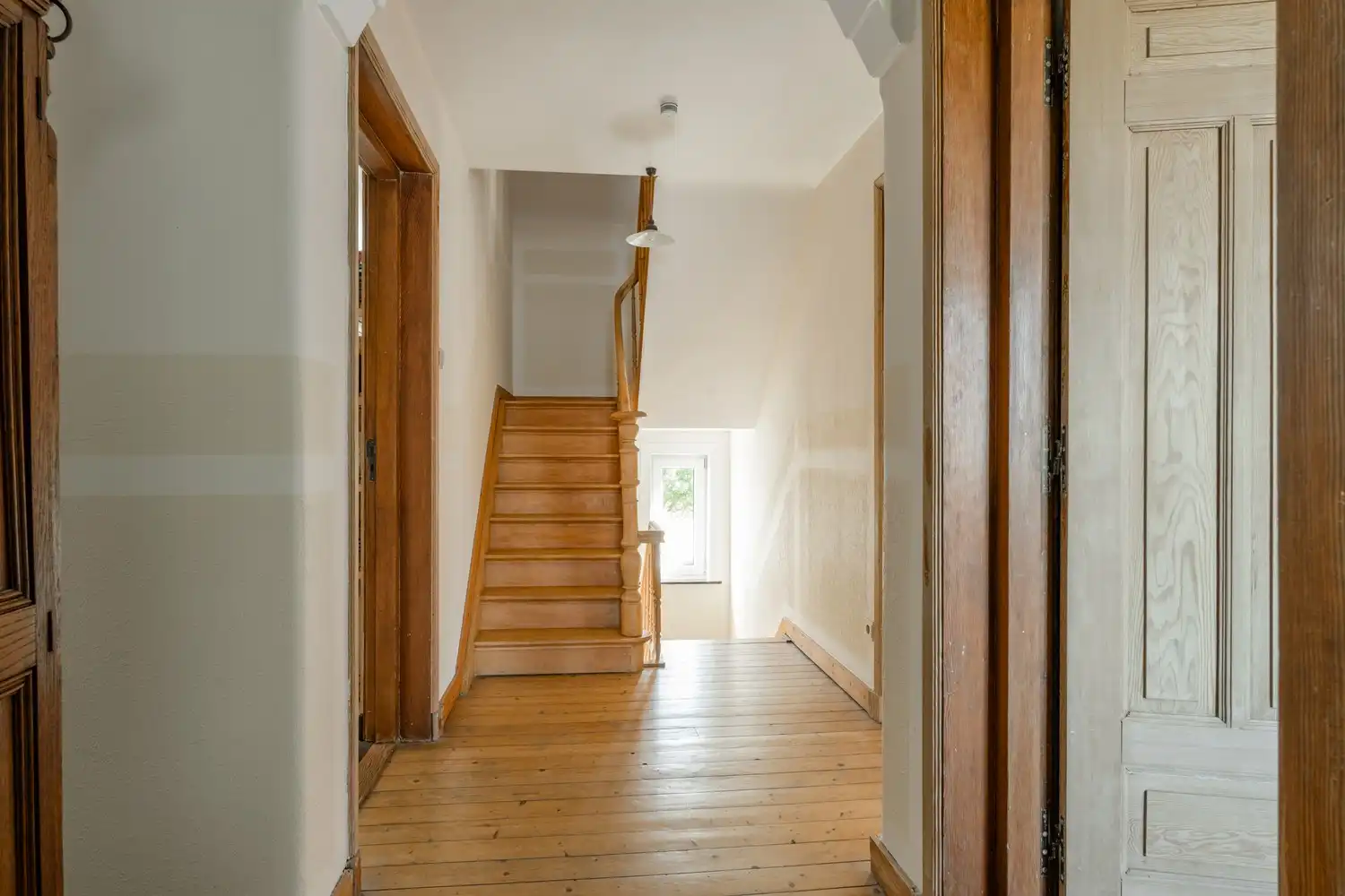 Karaktervolle mooie woning op een prachtig perceel van 860 m² foto 27