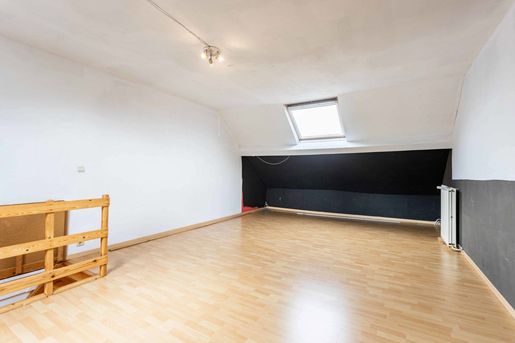 Te koop: te renoveren appartement in hartje Aalst! foto 14