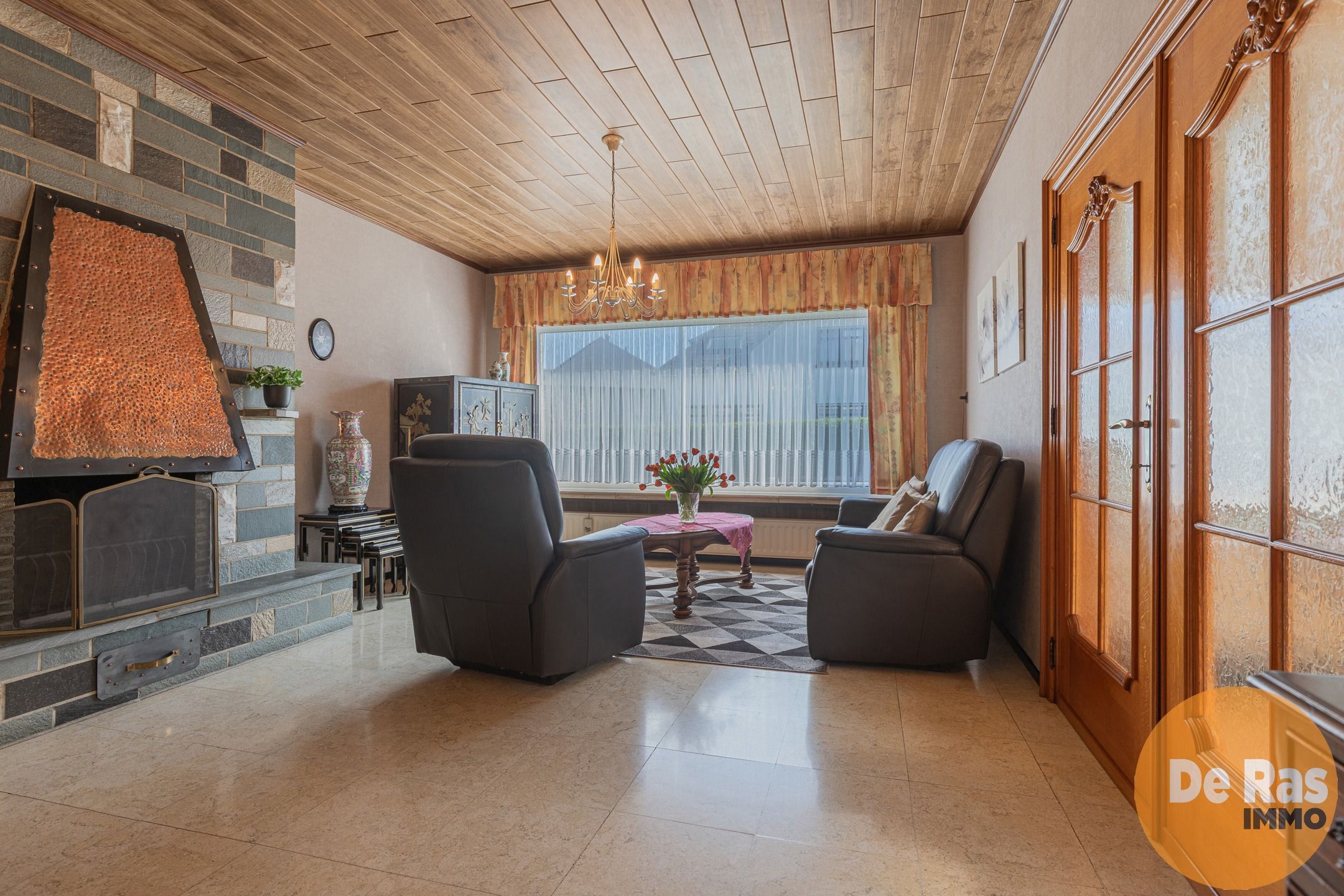MERE - Verzorgde woning met tuin, garage en 2 slaapkamers foto 5
