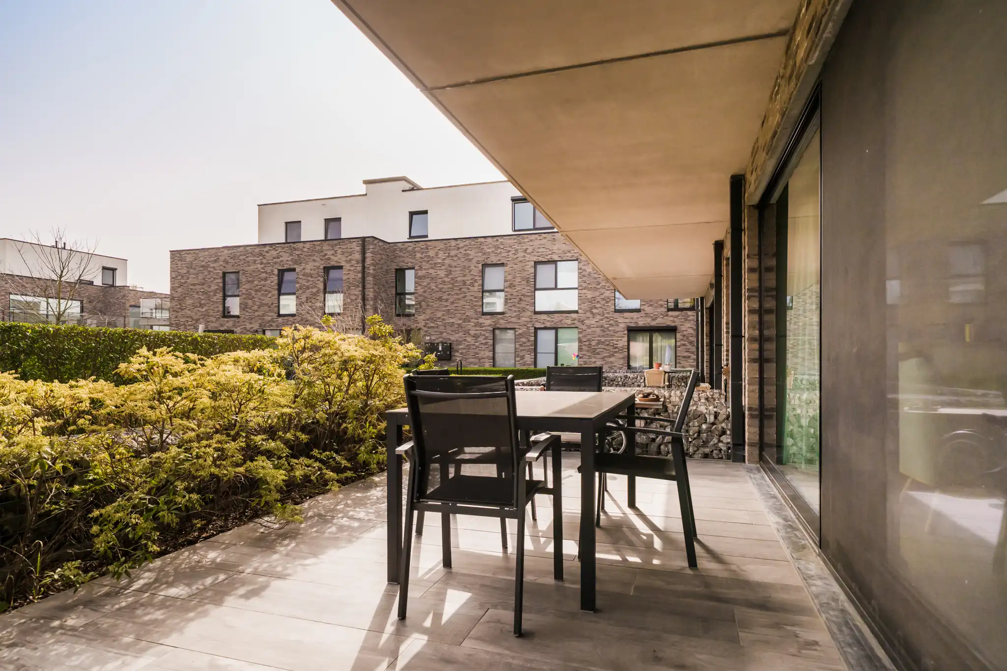 Stijlvol gelijkvloers appartement met 3 slaapkamers en ruim terras in groene, autoluwe woonomgeving foto 15