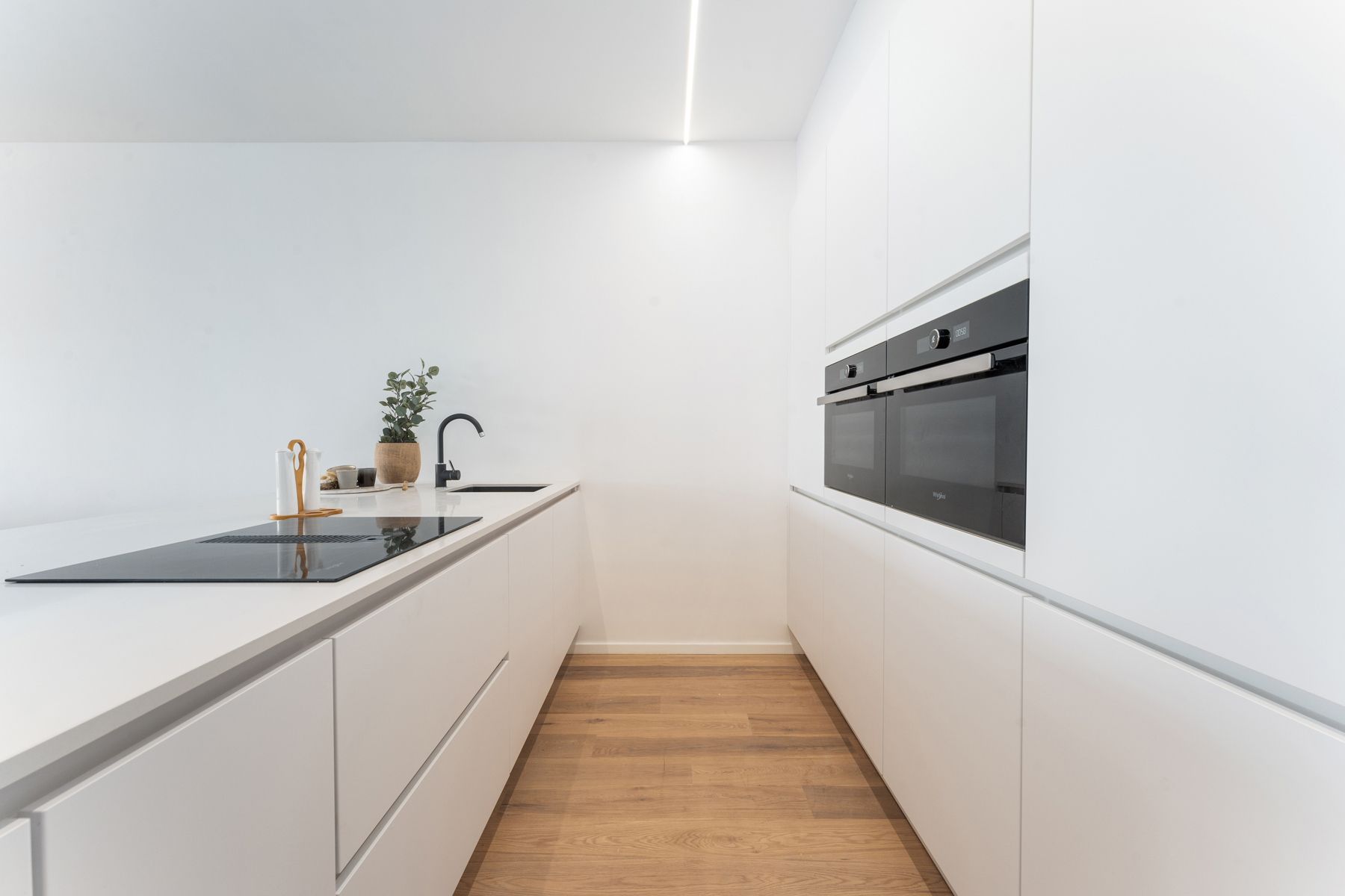 Prachtig vernieuwd appartement op enkele passen van zee foto 9