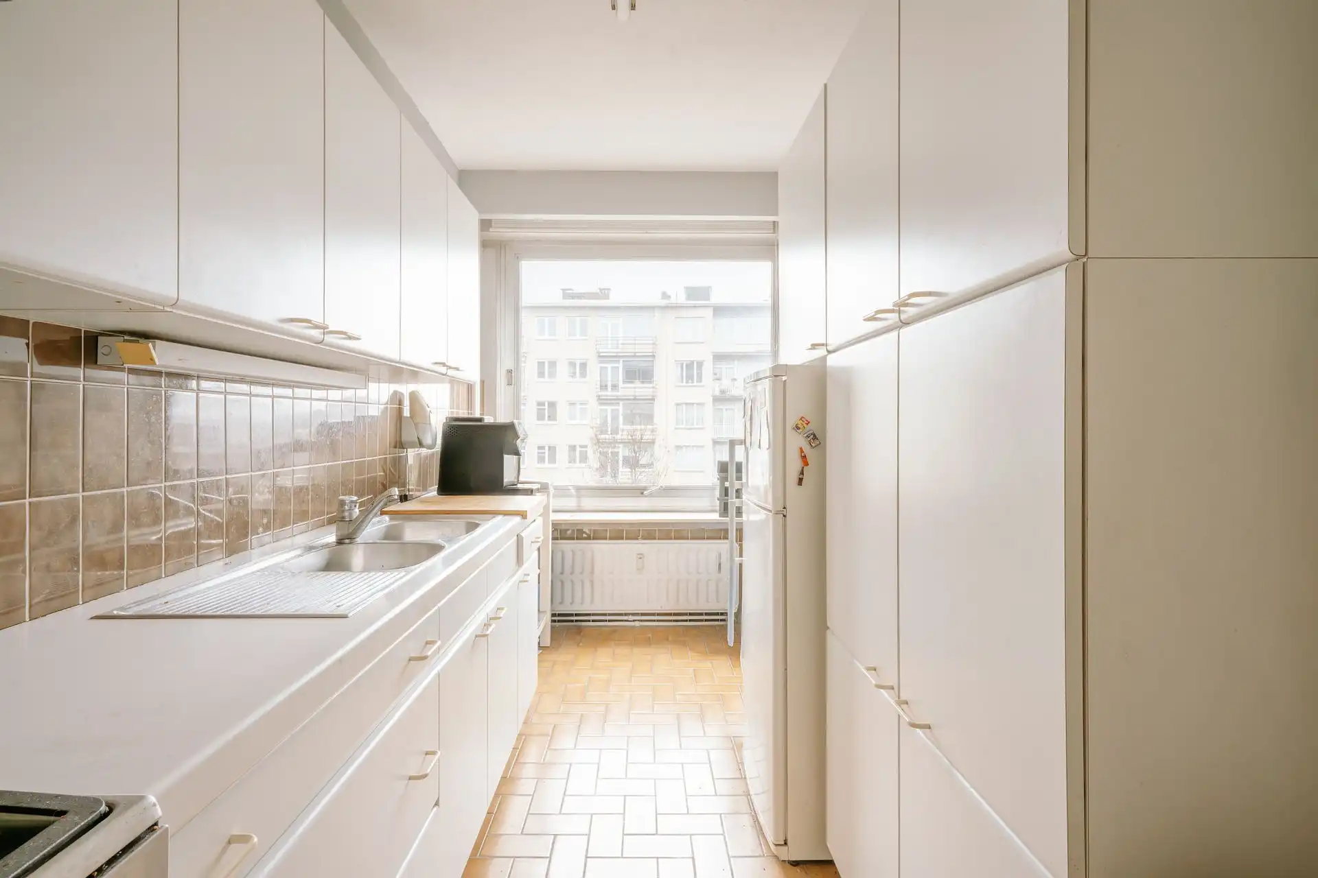 Karaktervol appartement met 2 kamers en dressing-bureau foto 11