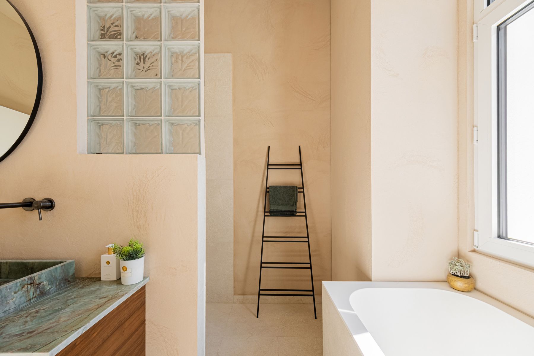 Totaalrenovatie van charmante herenwoning in Markgravewijk foto 5