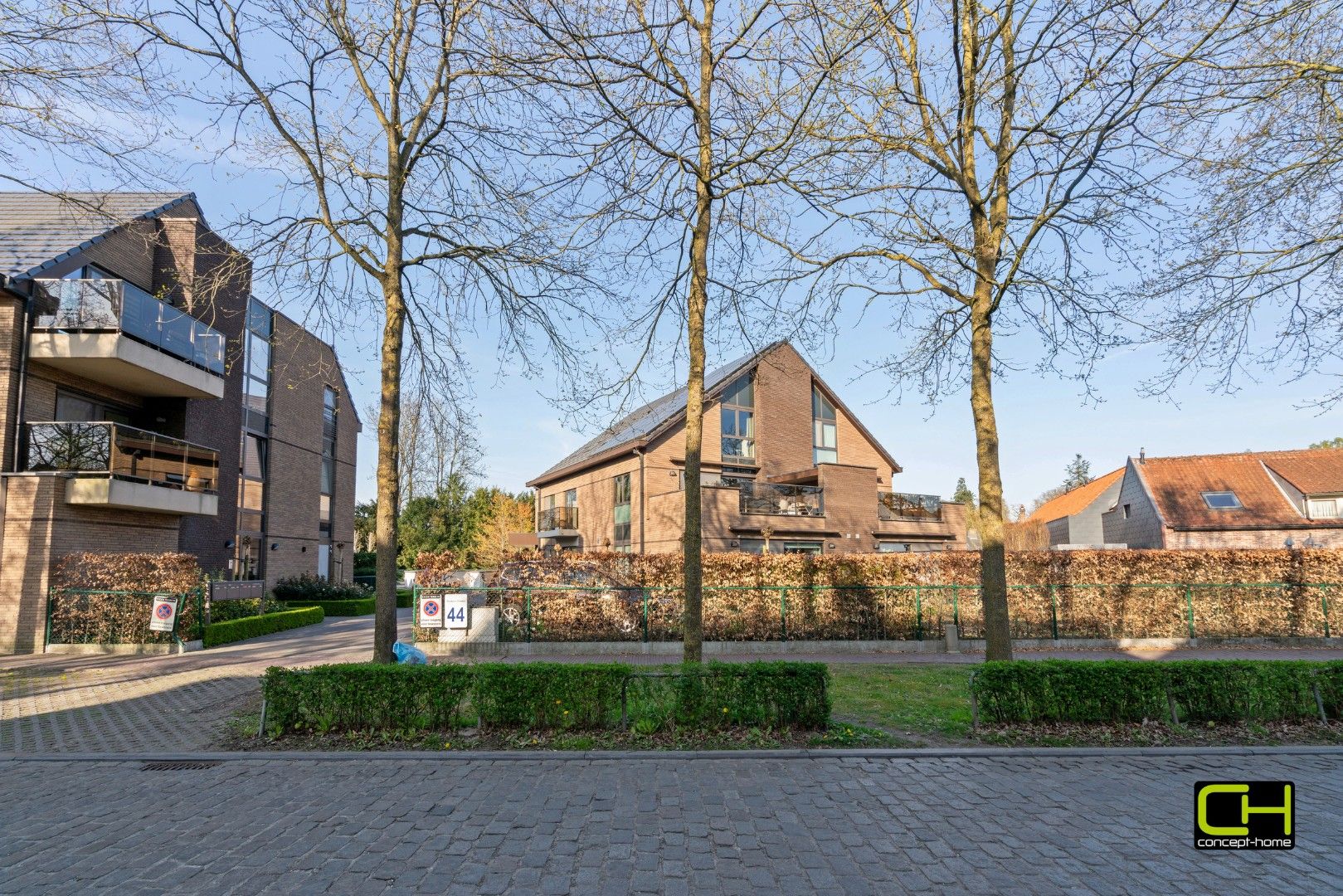 Ruim appartement met twee slaapkamers te koop in Lovendegem foto 25