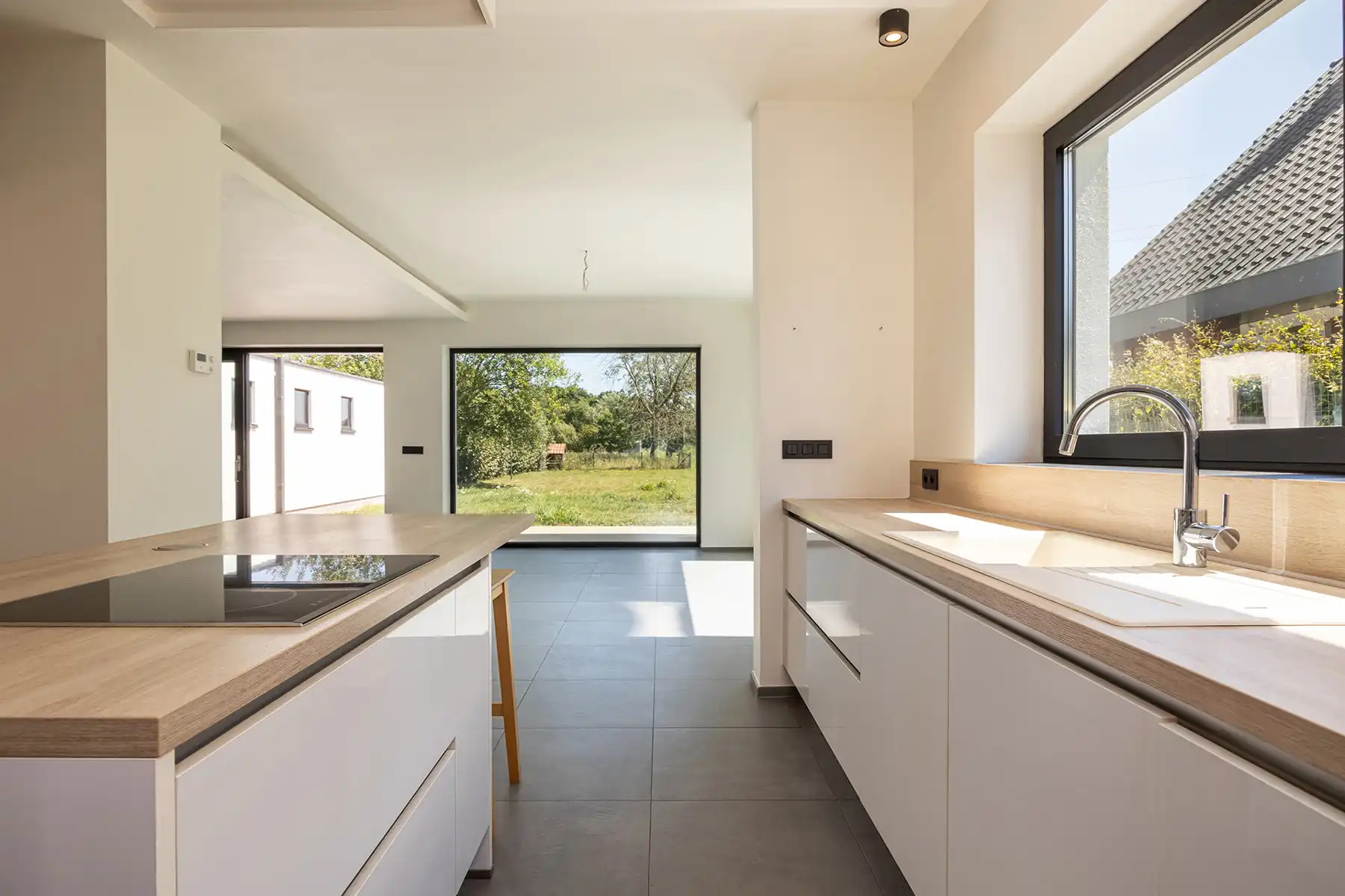 Instapklare bungalow op een perceel van ruim 40 are foto 14