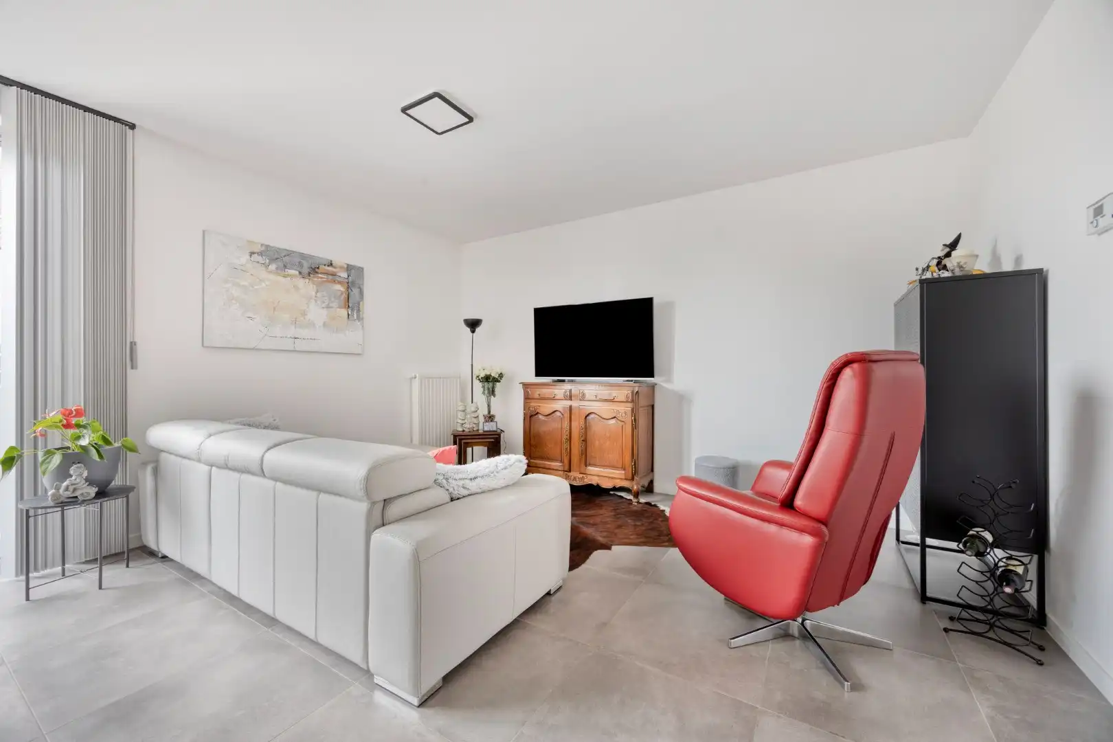 Instapklaar BEN-appartement met mooi terras en 2 autostaanplaatsen foto 3