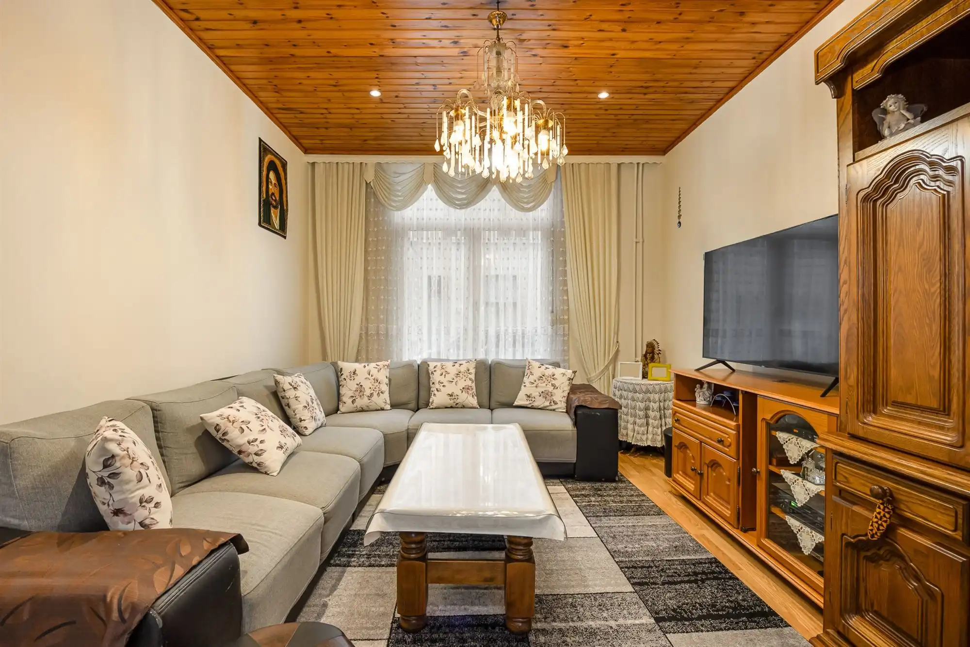 Instapklare gezinswoning met 3 slpkmrs. foto 2