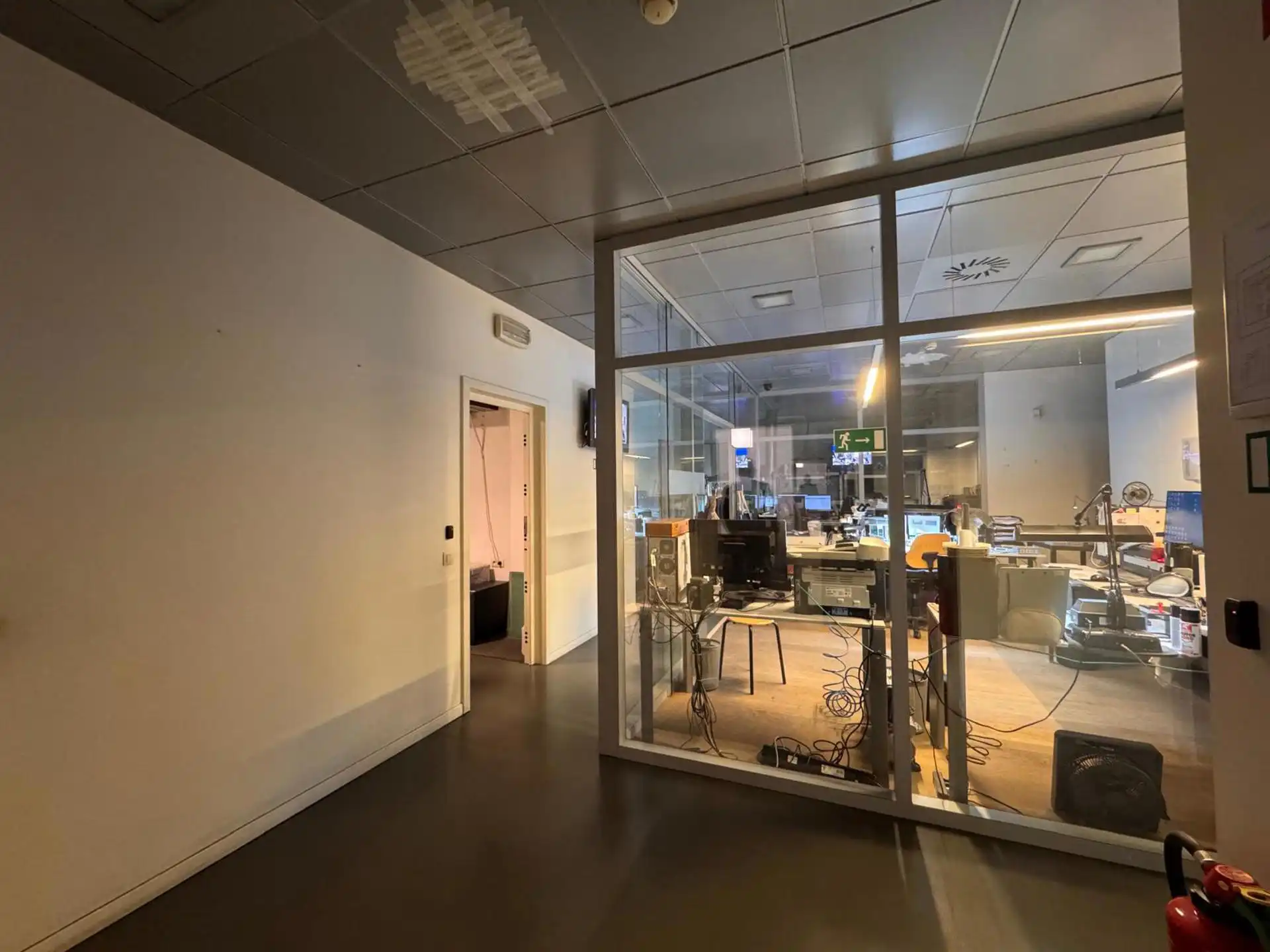 Kantoor met kelder te koop in het hart van de diamantwijk foto 10