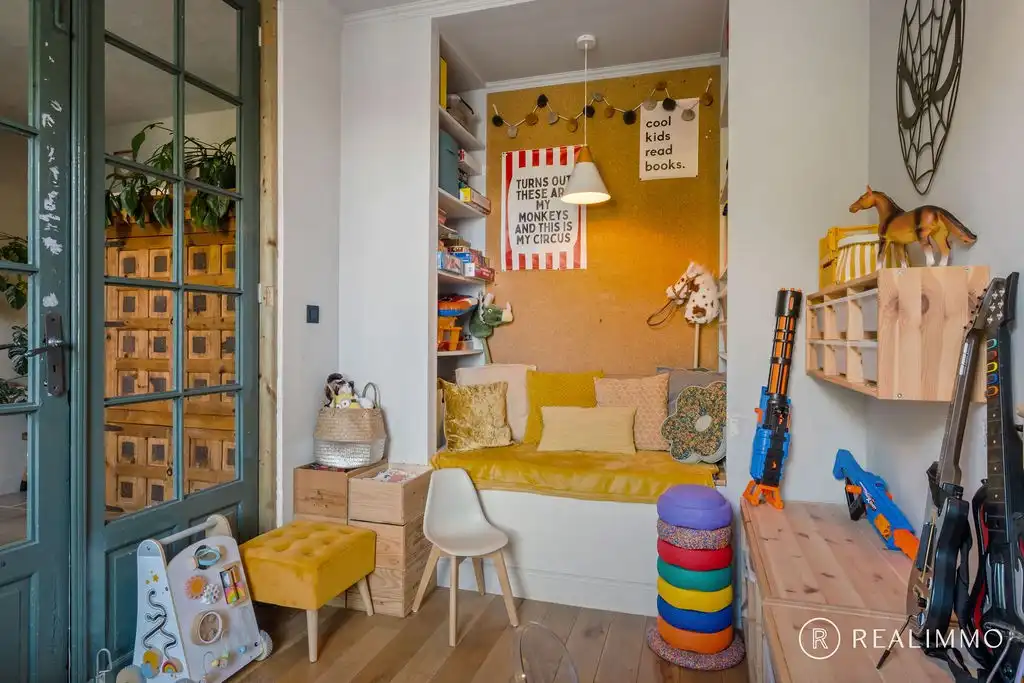 Stijlvol gerenoveerde woning met loods aan de voet van de Kluis! foto 12