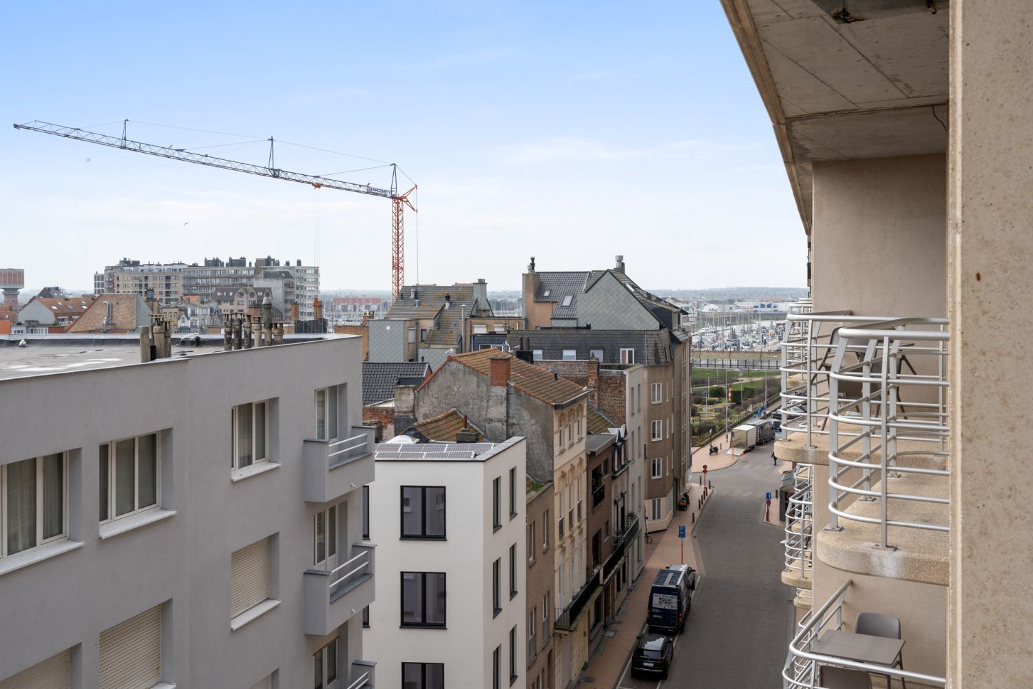 Recent vernieuwd zongericht appartement met twee slaapkamers foto 6