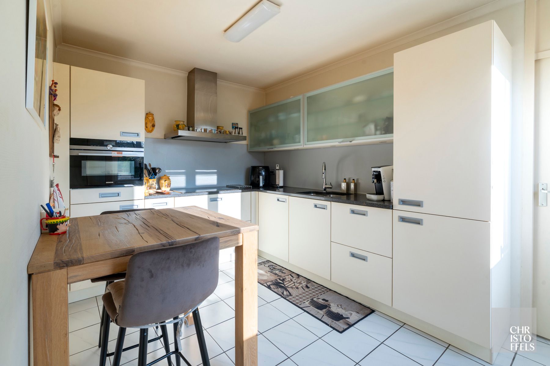 Bungalow (143m²) in rustige woonomgeving te Lanaken! foto 9