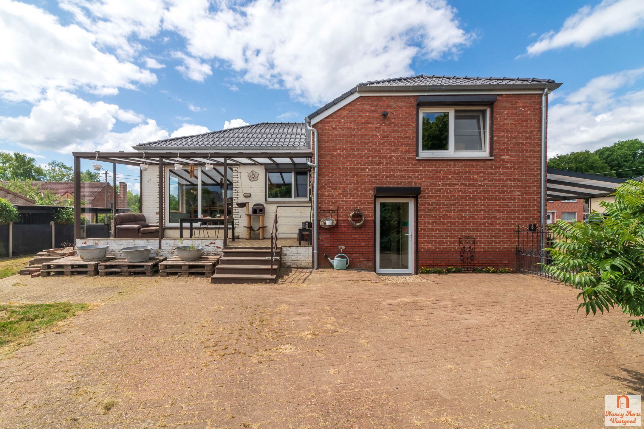 Split-level woning met veel ruimte en potentieel foto 29