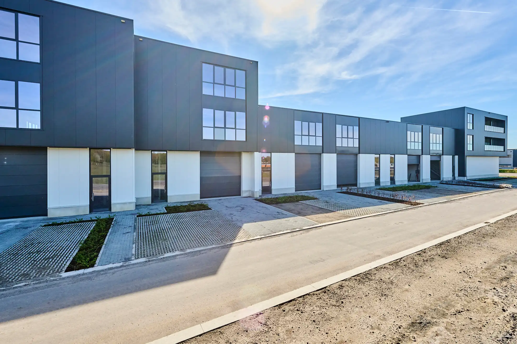 KMO-unit 15 | Bedrijvenpark Kompellaan foto {{pictureIndex}}