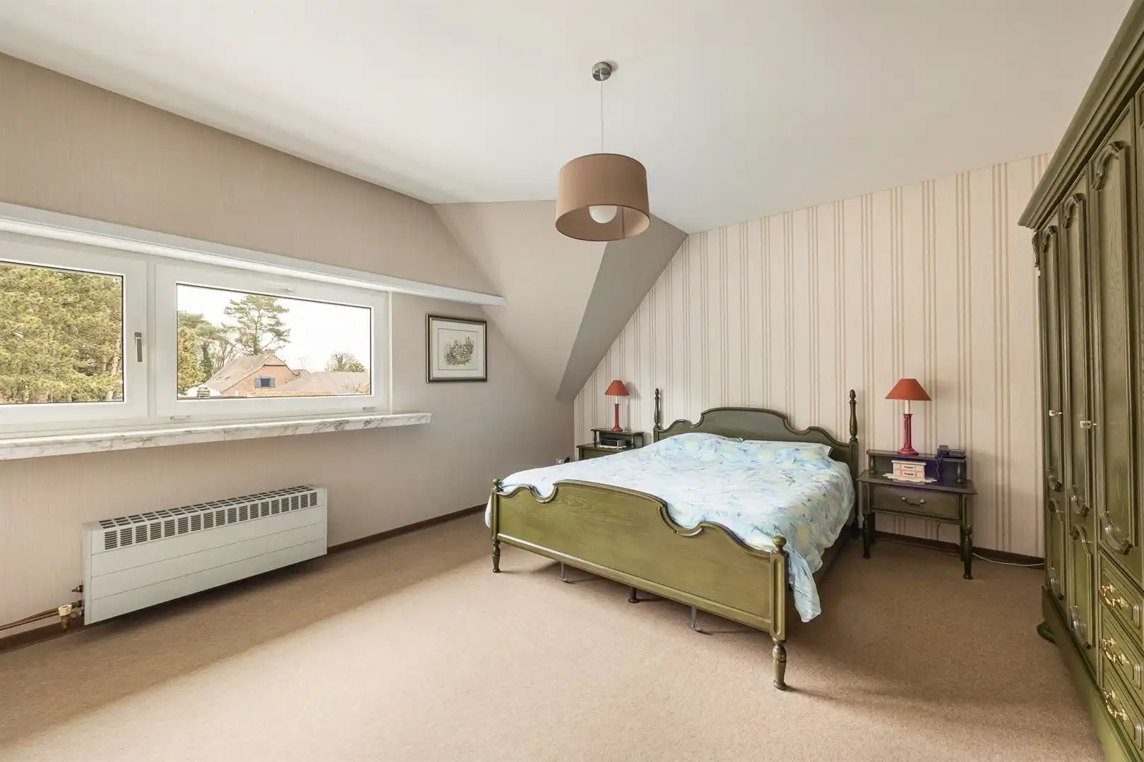 Charmante en karaktervolle woning met erg ruim bijgebouw.  foto 16