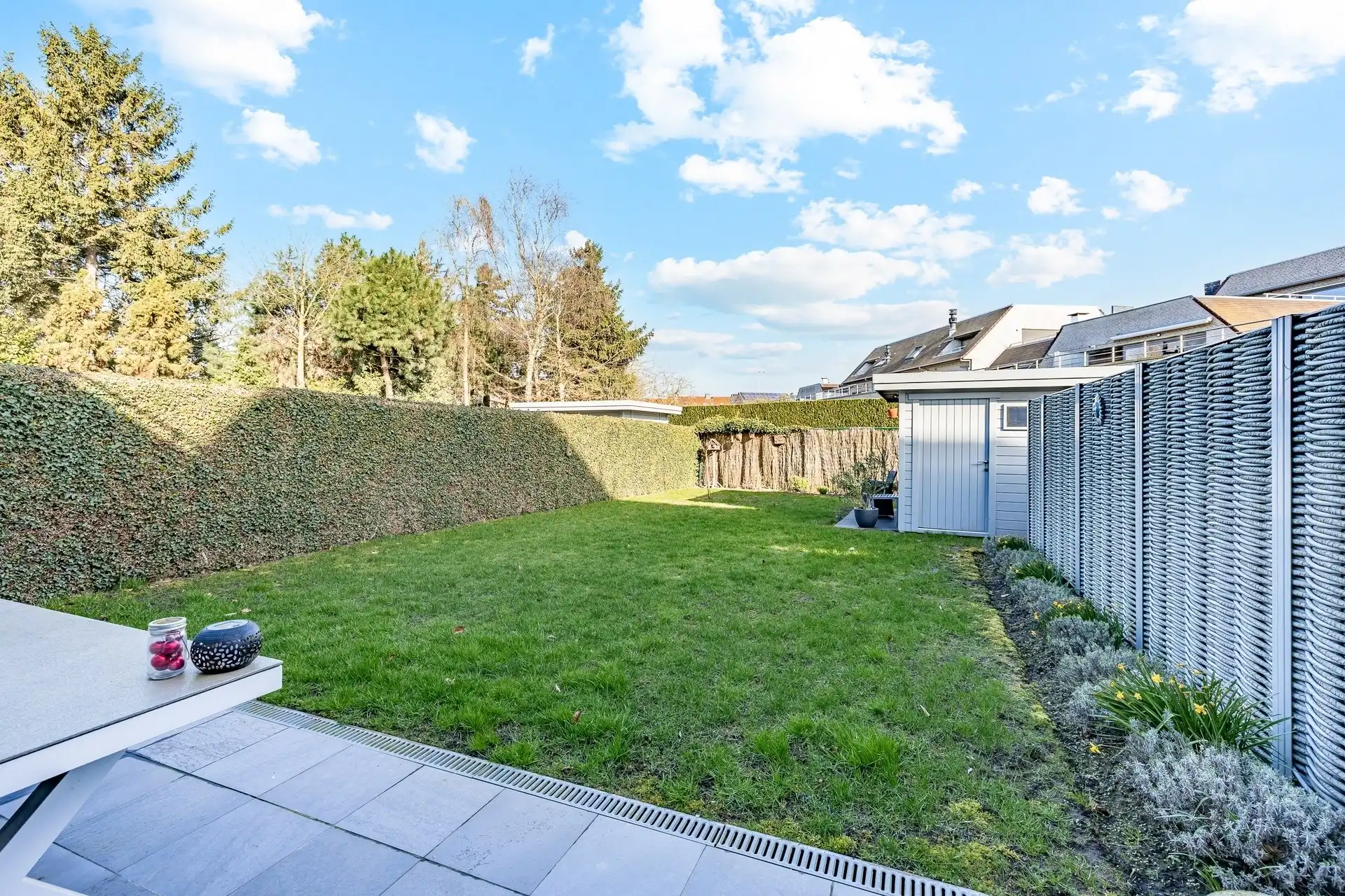 Topappartement met 2 slaapkamers en tuin! foto 12