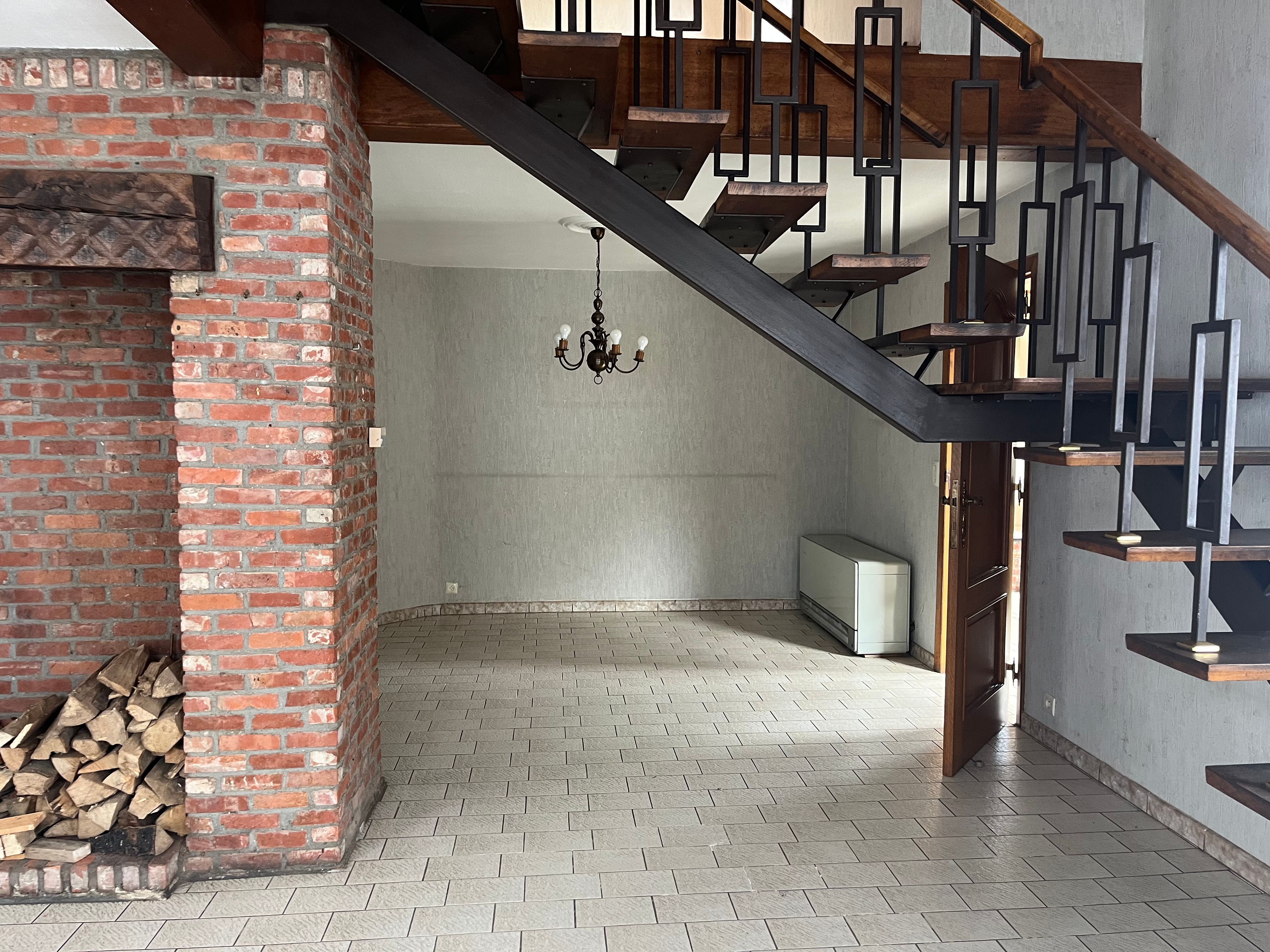 Te renoveren open bebouwing met karakter en ruime tuin. foto 6