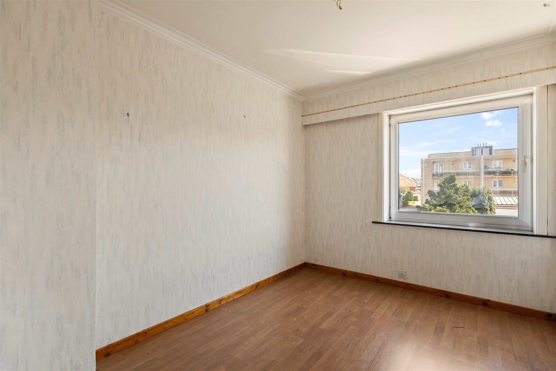 Te renoveren rijwoning op een rustige locatie in Kemzeke foto 15