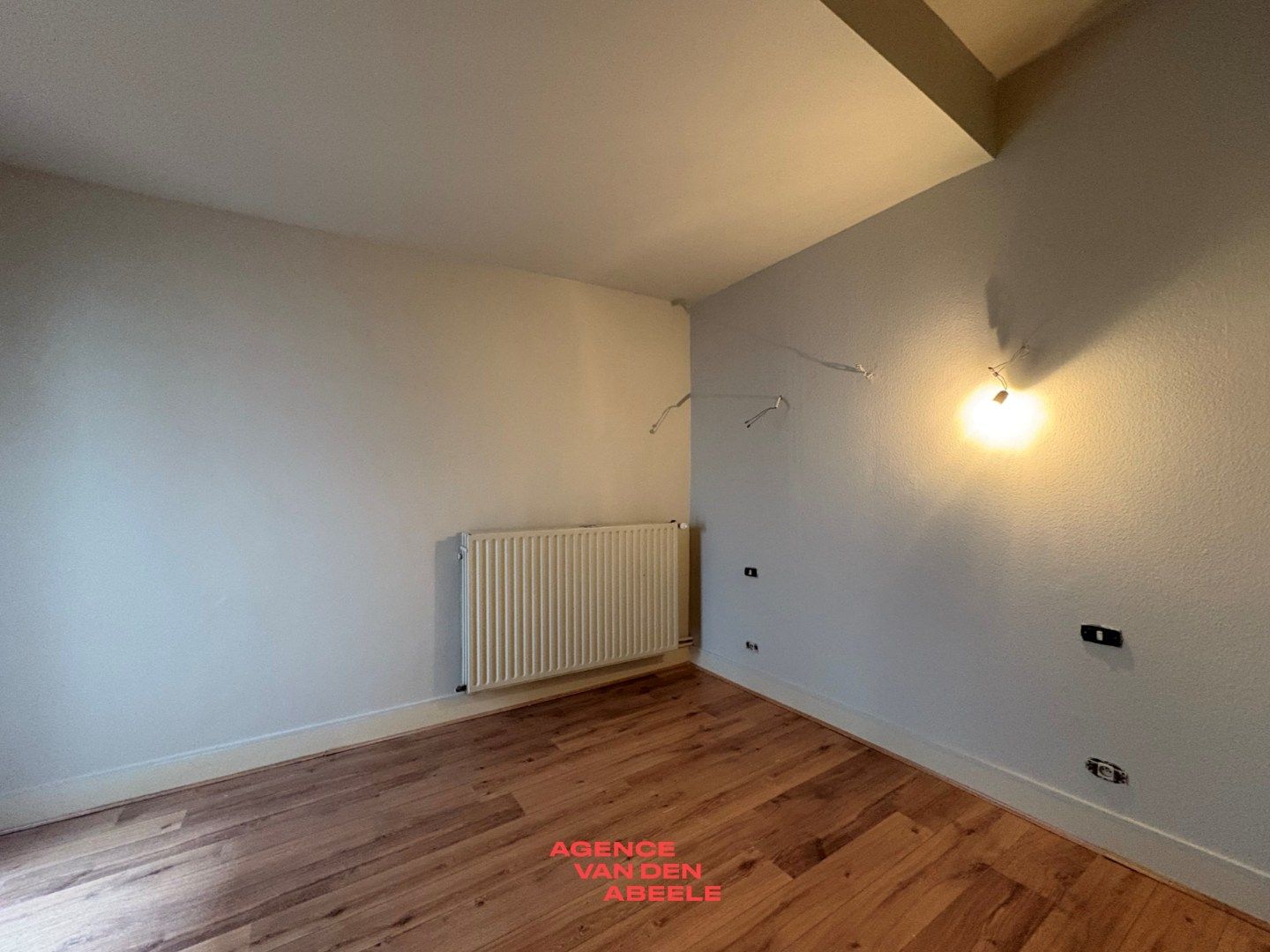 Recent gerenoveerd 2-slaapkamerappartement met terras in het centrum van Brugge foto 5