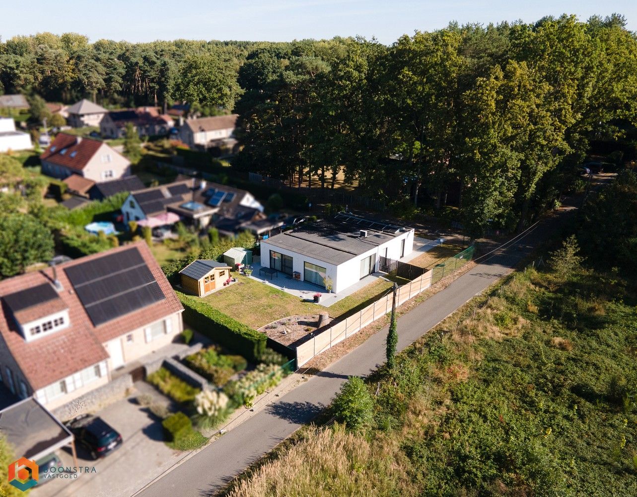 Energiezuinige laagbouw met 3 slpkrs en leuke tuin in Grasheide foto 21