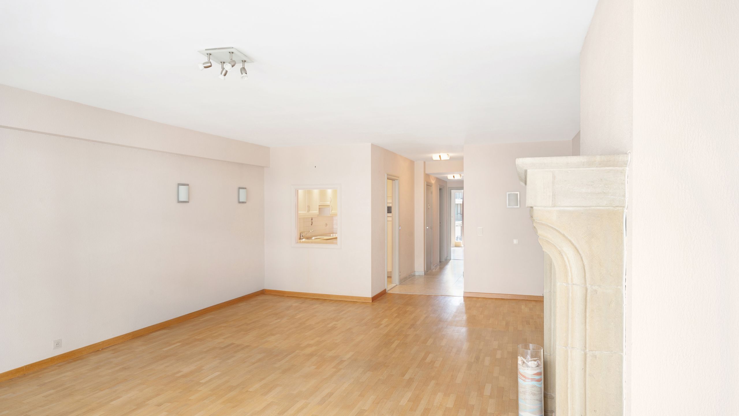 Ruim appartement met zijdelings zeezicht nabij Rubensplein   foto 9