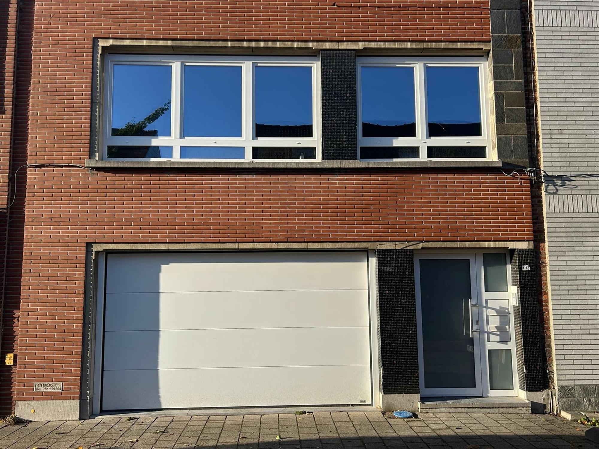 knap vernieuwd 3-slpkamer duplex appartement mét grote tuin foto 2