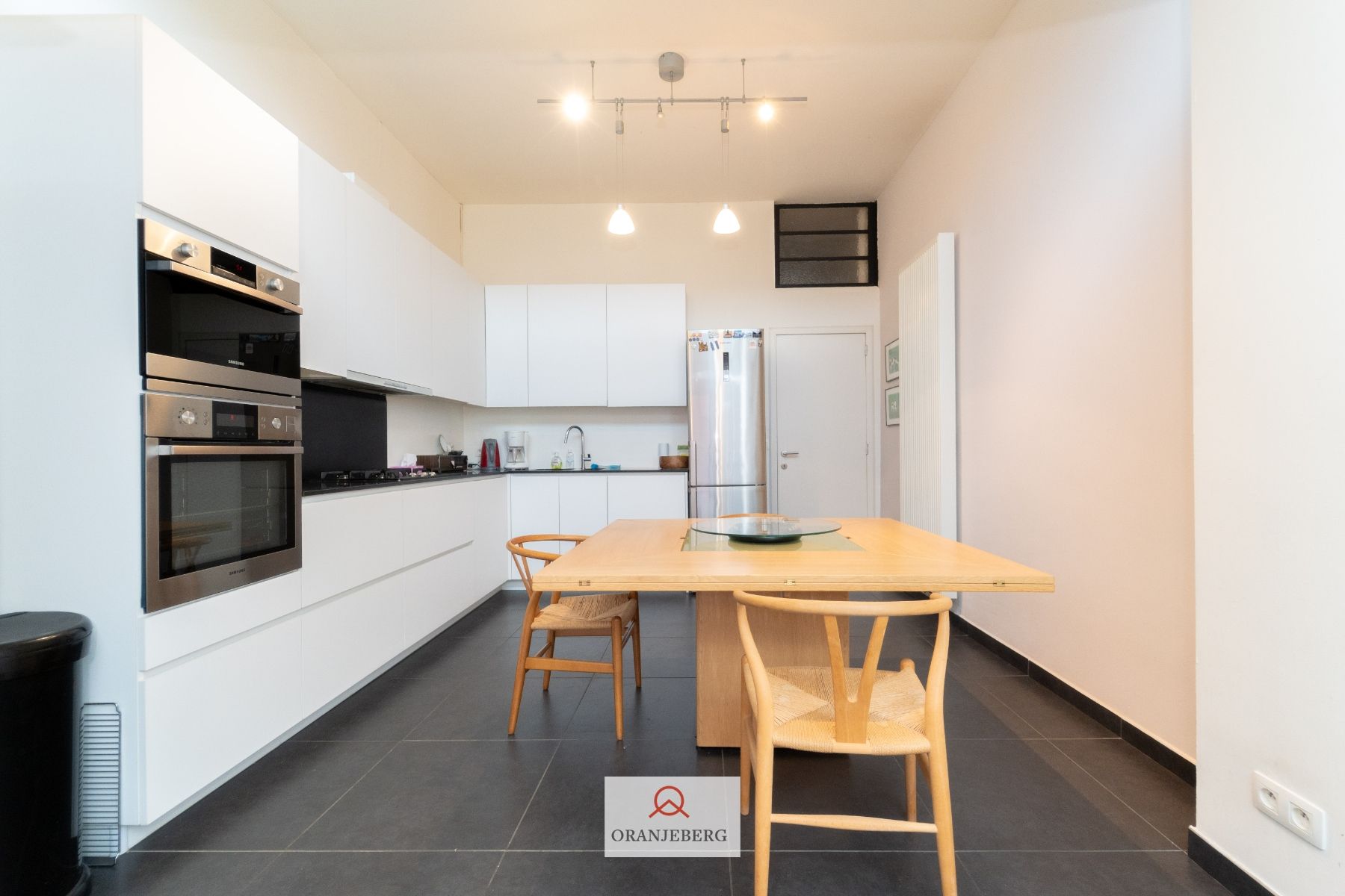 Huis met tuintje vlakbij Coupure foto 14