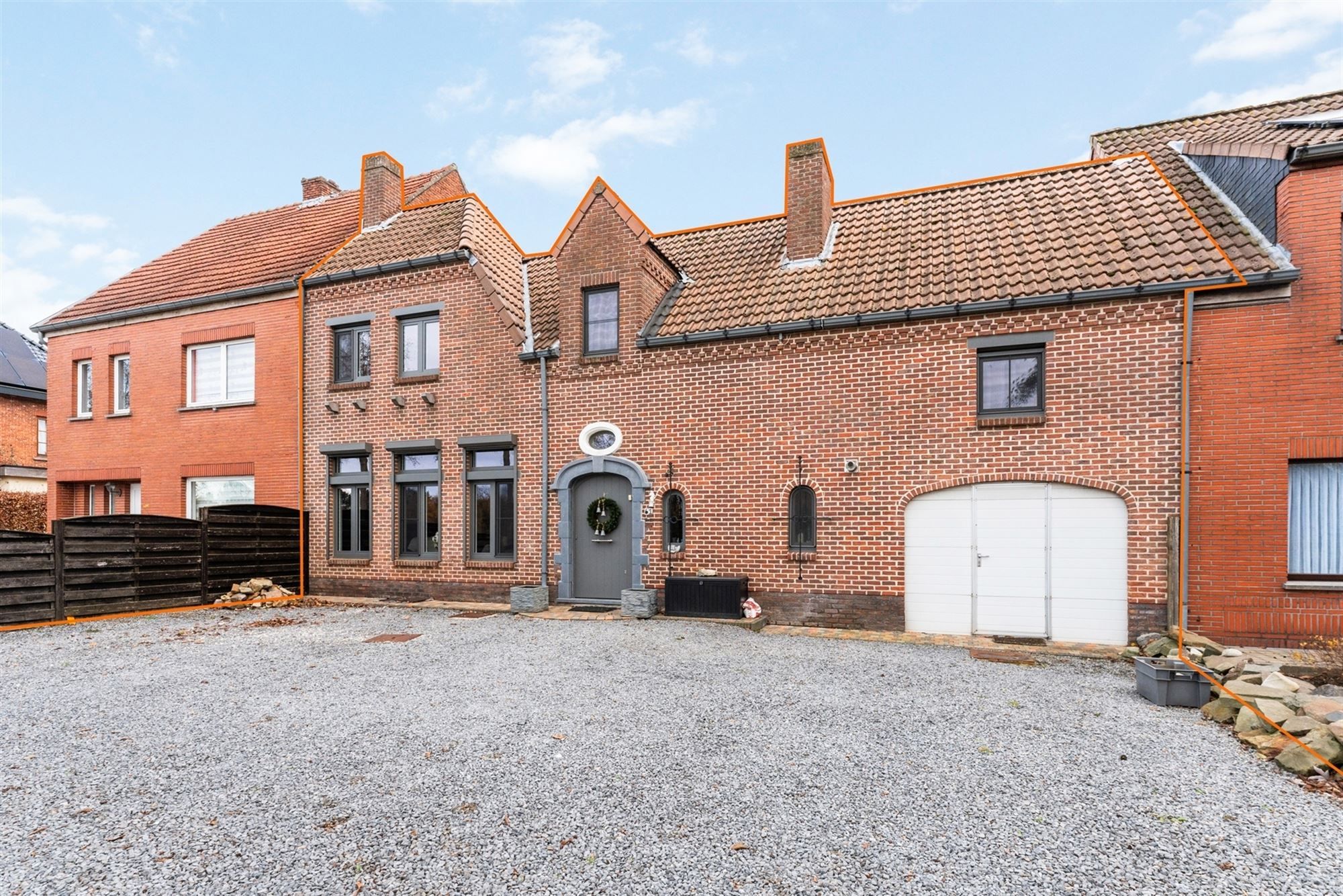 RUIME WONING MET 5 SLAAPKAMERS OP CENTRALE LIGGING VLAK BIJ BERINGEN CENTRUM foto 27