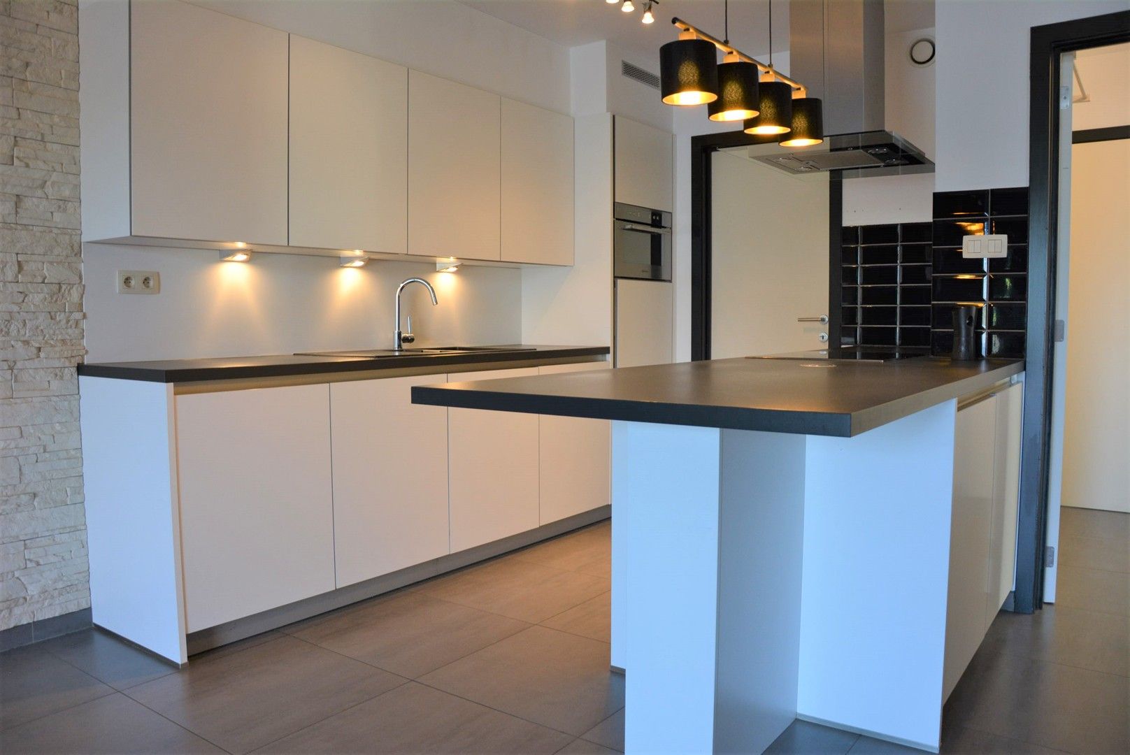 Duplex appartement met 2 slaapkamers en terras foto 5