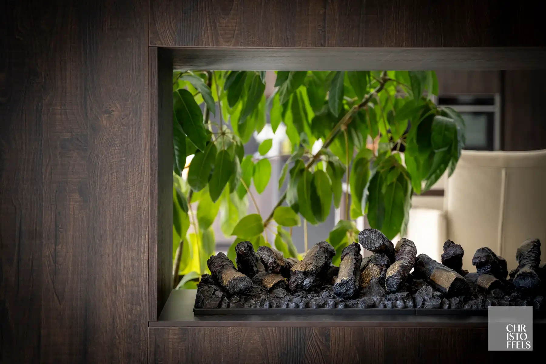 Multifunctioneel gebouw met 2 wooneenheden, kantoor en showroom op een perceel van 2.074 m²! foto 14