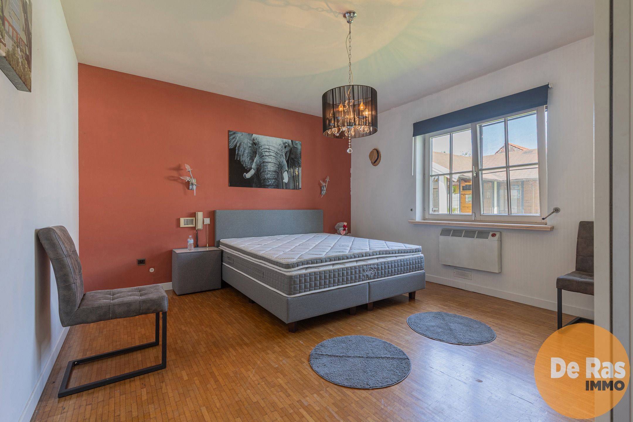 BURST – Ruime bungalow met zwembad en aparte woonruimte foto 11