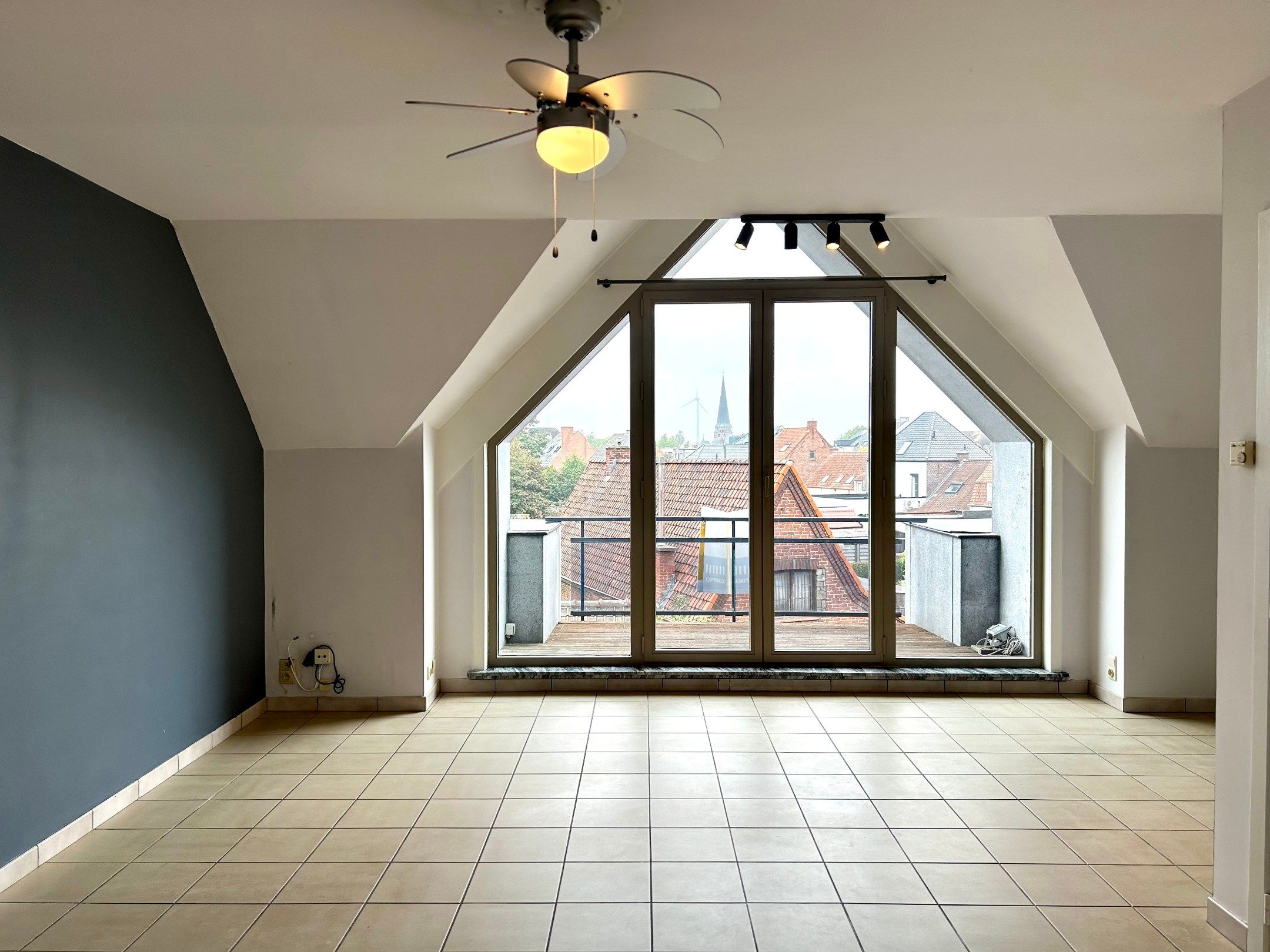 Gezellig duplex-appartement met garagebox in centrum Zulte. foto 2