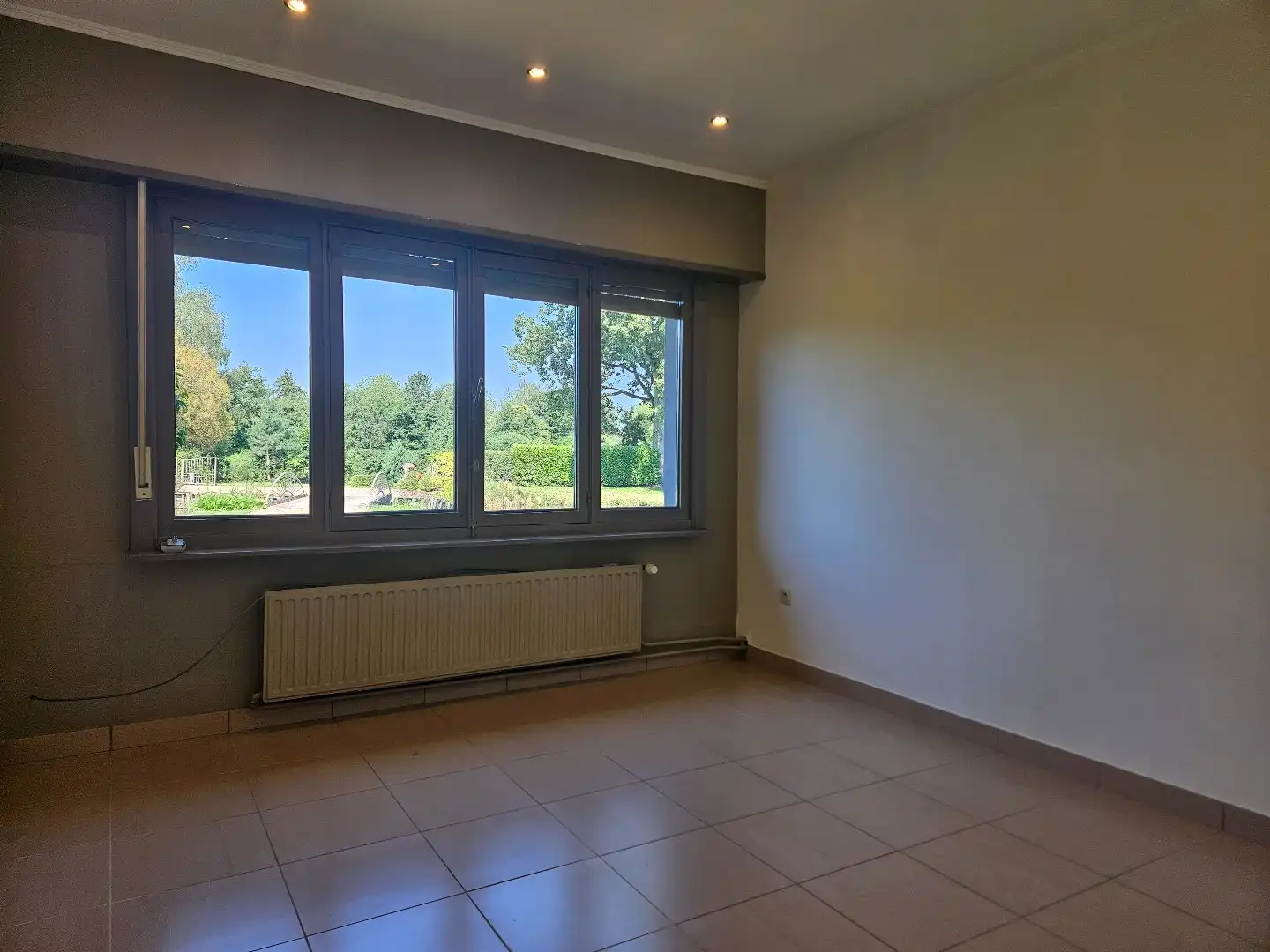 Rustig gelegen woning met 3 slaapkamers en prachtige vijvertuin in Geel-Winkelomheide !  foto 12