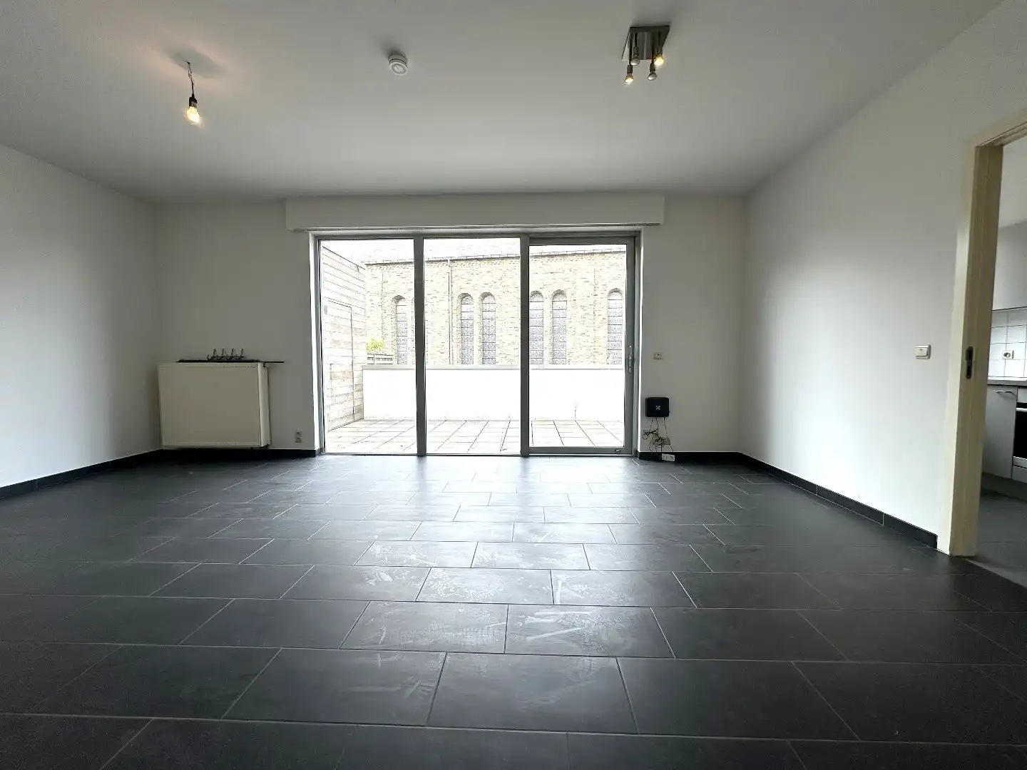 Instapklaar appartement met 1 slpk en ruim en zonnig terras, Torhout foto 6