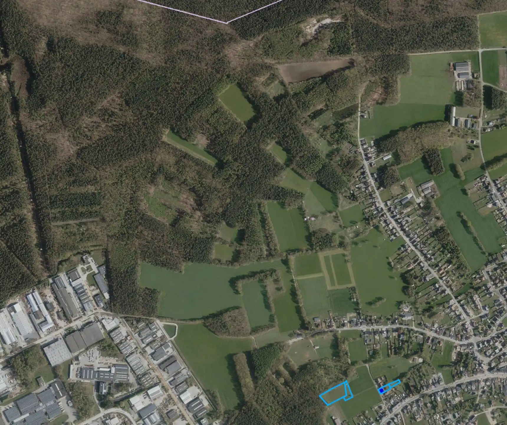 OPGLABBEEK - Gezinswoning met tuin, weide en paardenstallen  foto 32