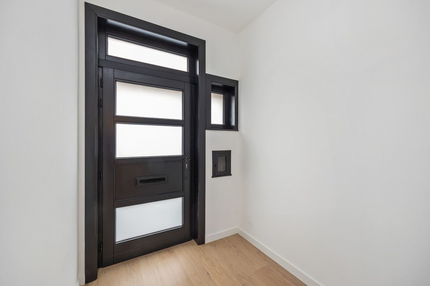 Riante volledig gerenoveerde 5-slk-woning met tuin (EPC A) foto 29