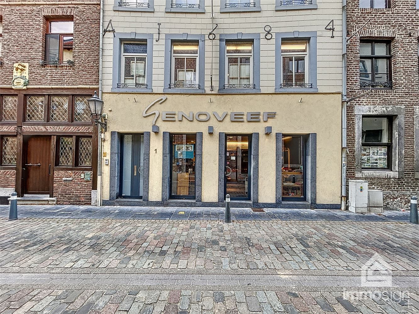 Prachtig handelspand met duplex midden in het centrum van Maaseik! foto 7