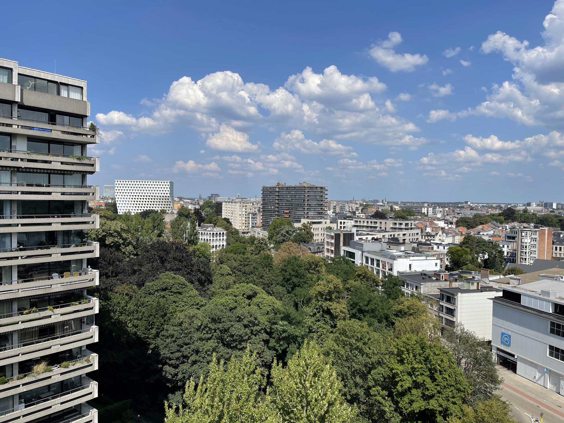 ANTWERPEN - Gemeubeld appartement met royaal terras foto 9