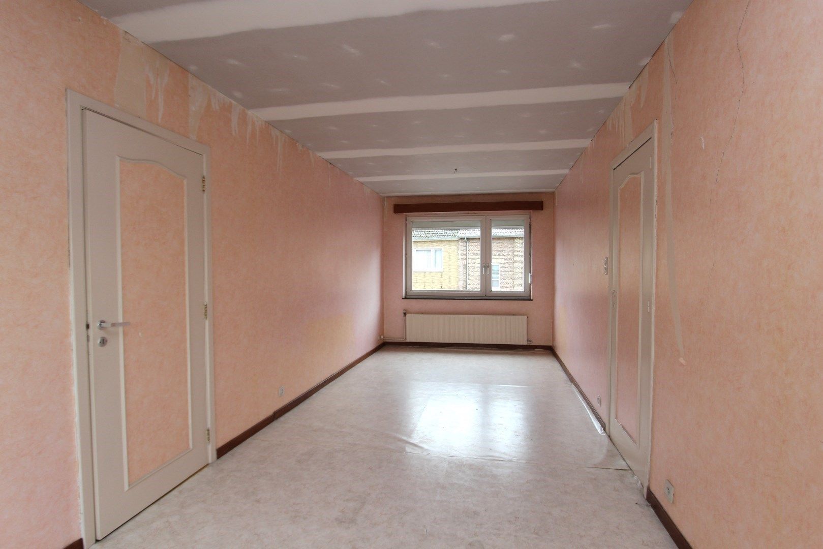 Ruime woning met 4 slaapkamers, garage en diepe tuin met inrit foto 21