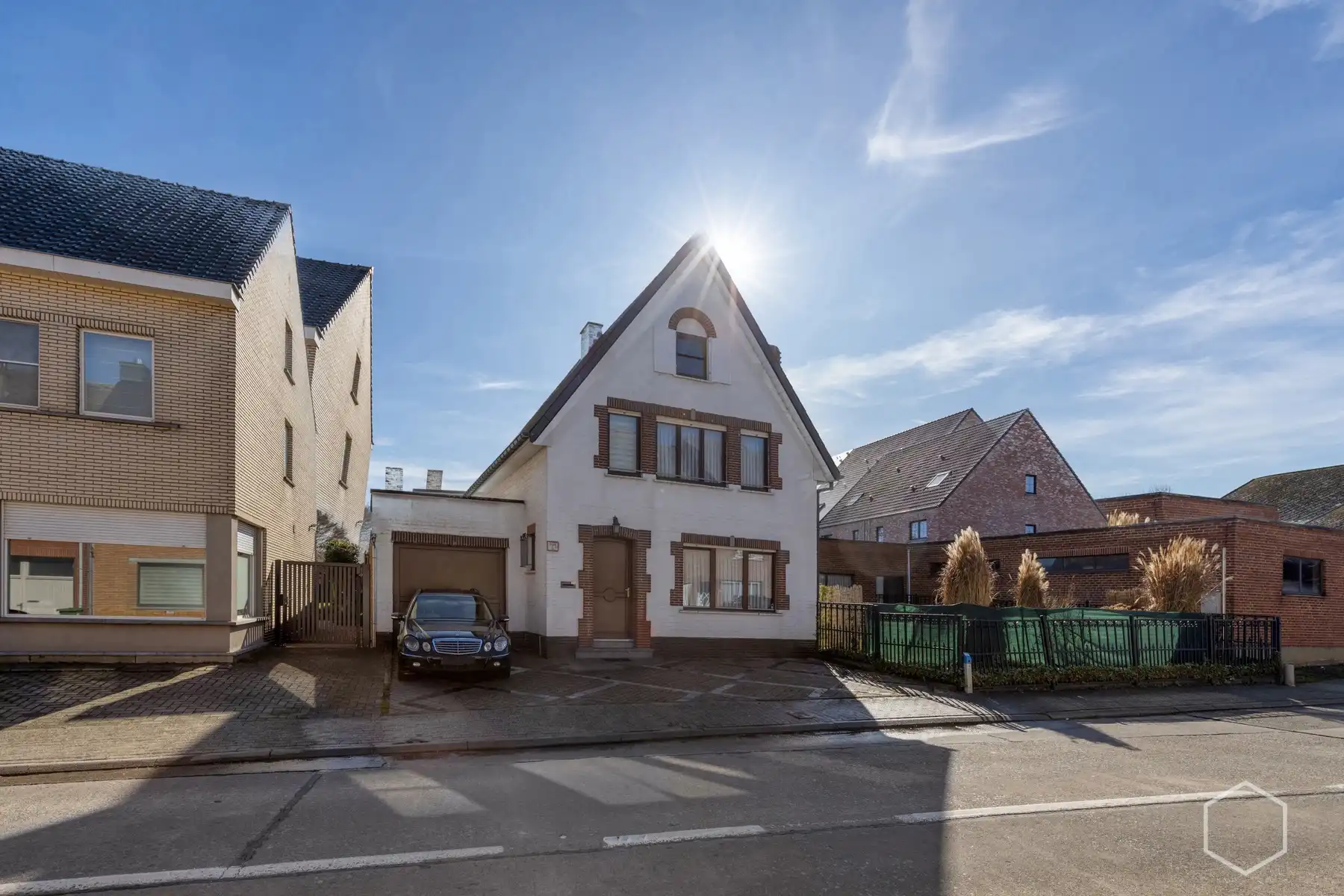 Huis te koop foto {{pictureIndex}}