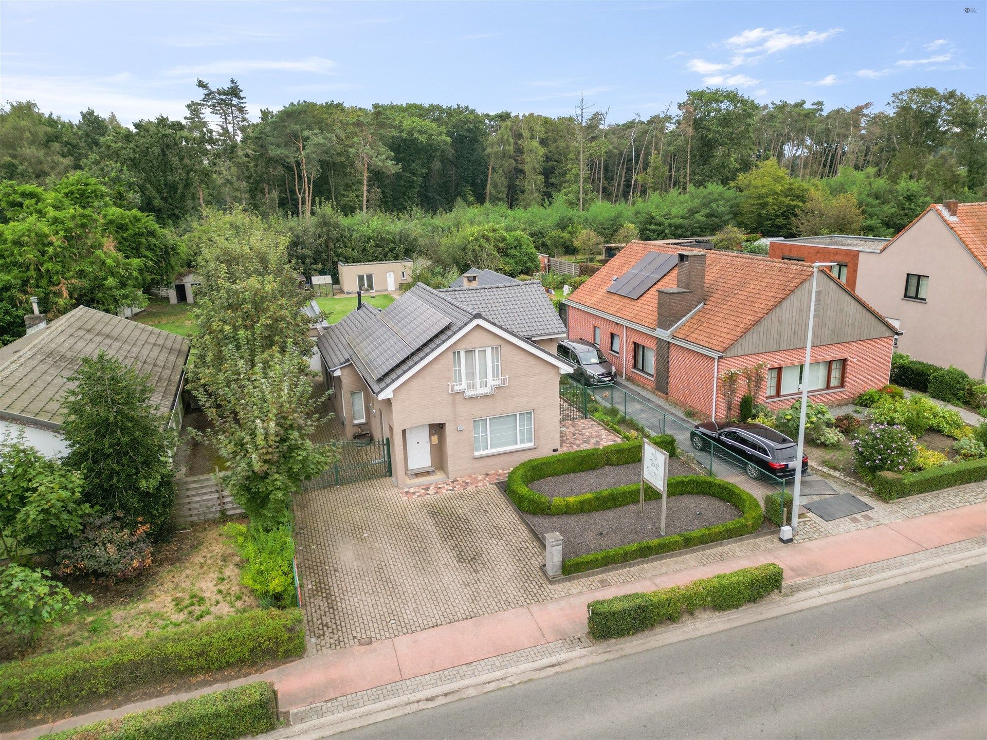 Open bebouwing + atelier op 822m² grond foto 1