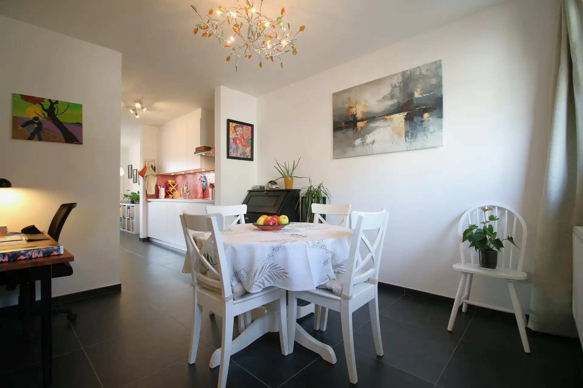 Instapklaar appartement van 130m² (2020) met 2 autostaanplaatsen foto 9