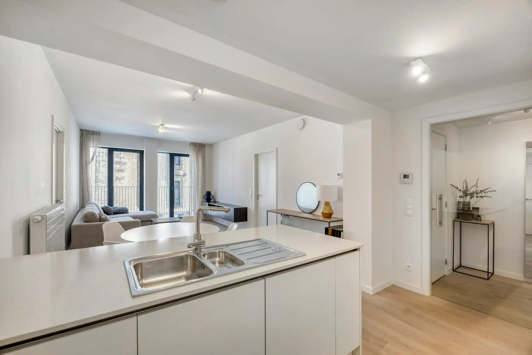 Appartement twee slaapkamers achter het Justitiepaleis foto 4