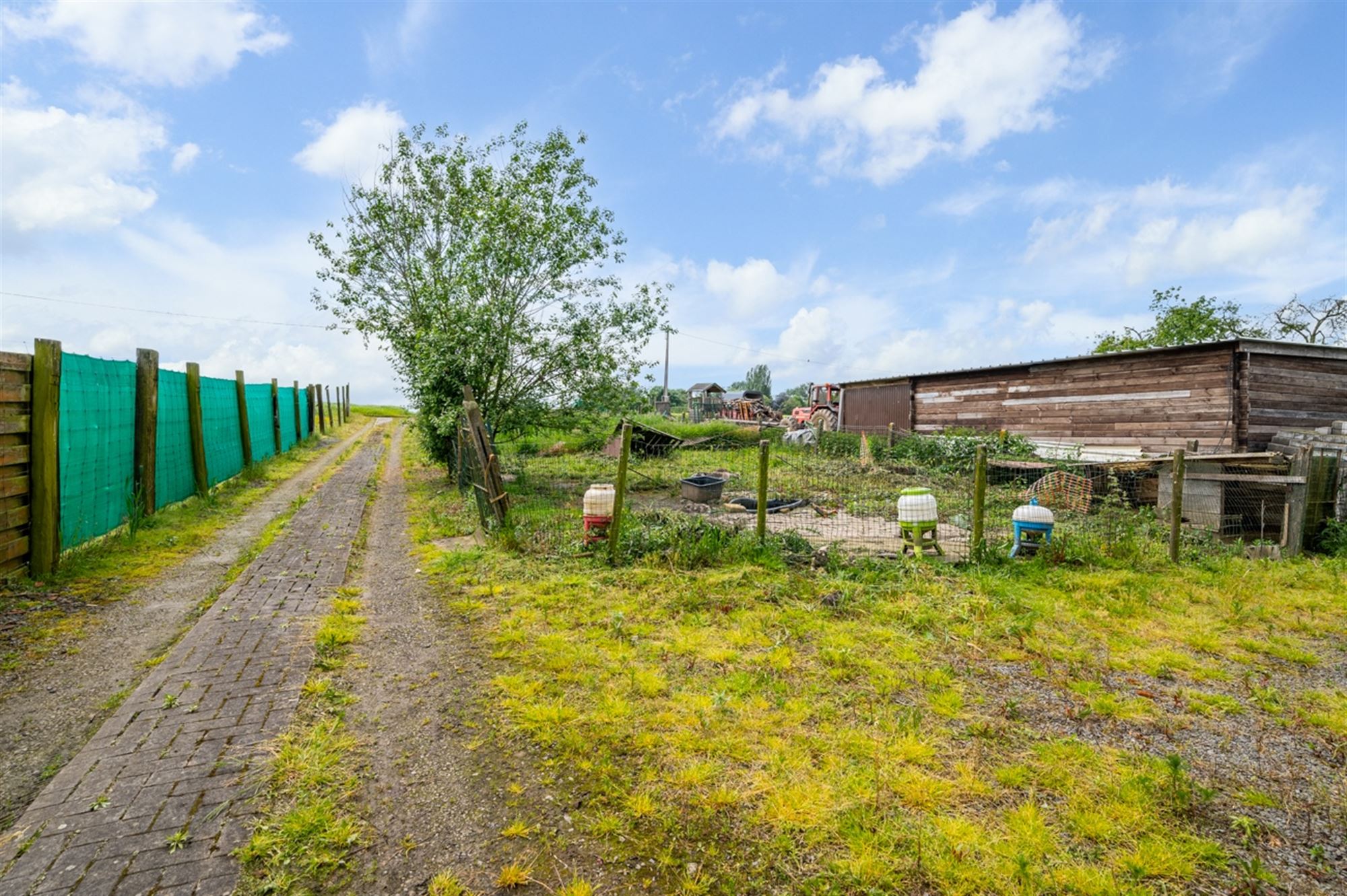 Te renoveren gezinswoning met 3 slaapkamers en ruime tuin foto 14