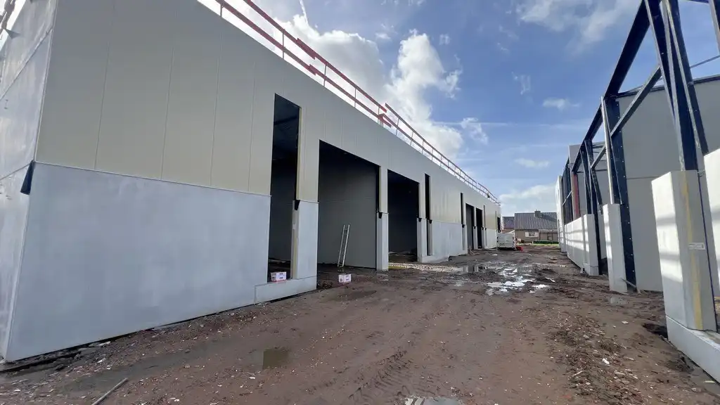 Nieuwbouw KMO-unit te koop in Bizzpark Doornzele foto 7