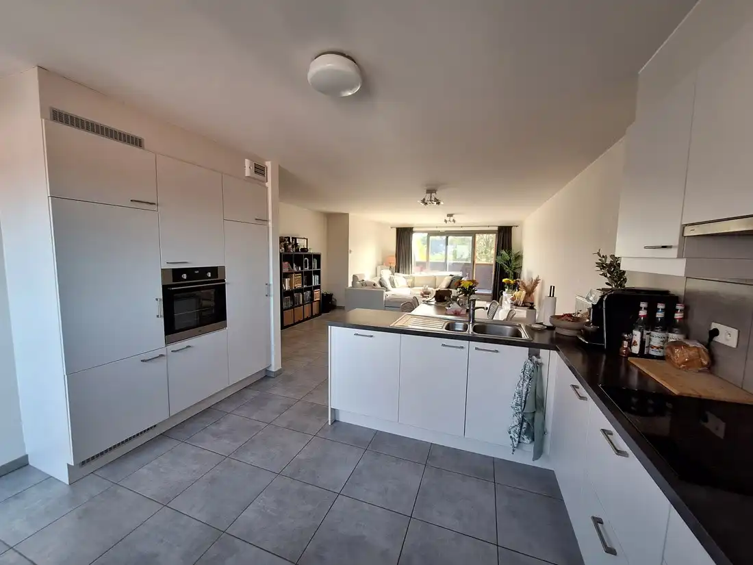 Modern appartement in het centrum van Zolder foto 8
