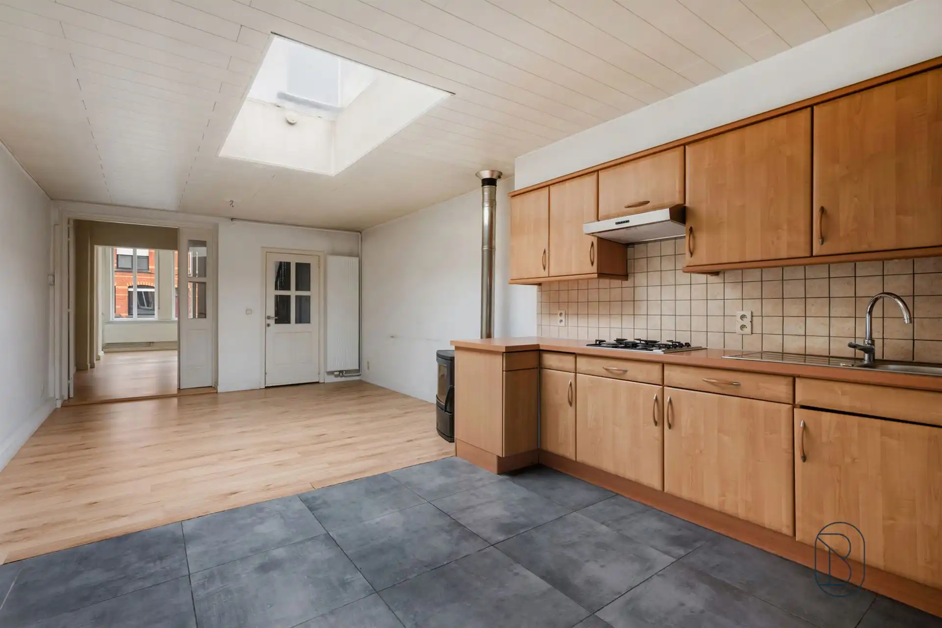 Topgelegen karaktervolle woning met 3 SLK en leuke stadstuin foto 12